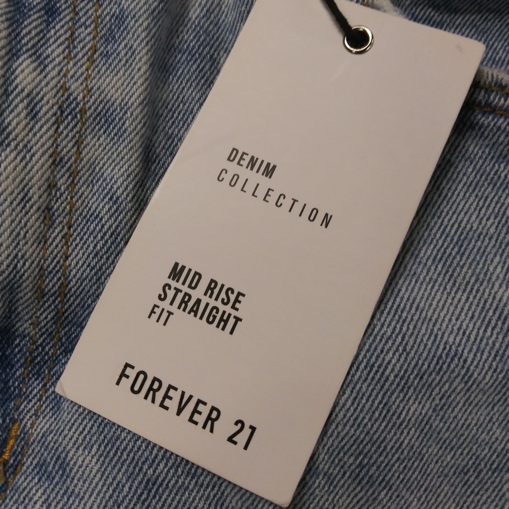 F21 | NWT Mid Rise Straight Fit Jeans - Picture 7 of 8